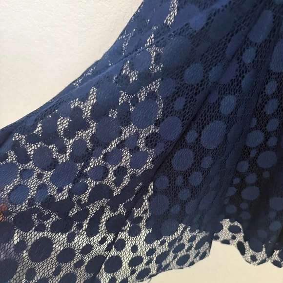 Armani Exchange - Elegant Navy Blue Lace Dress. Size 4 - Picture 4 of 5